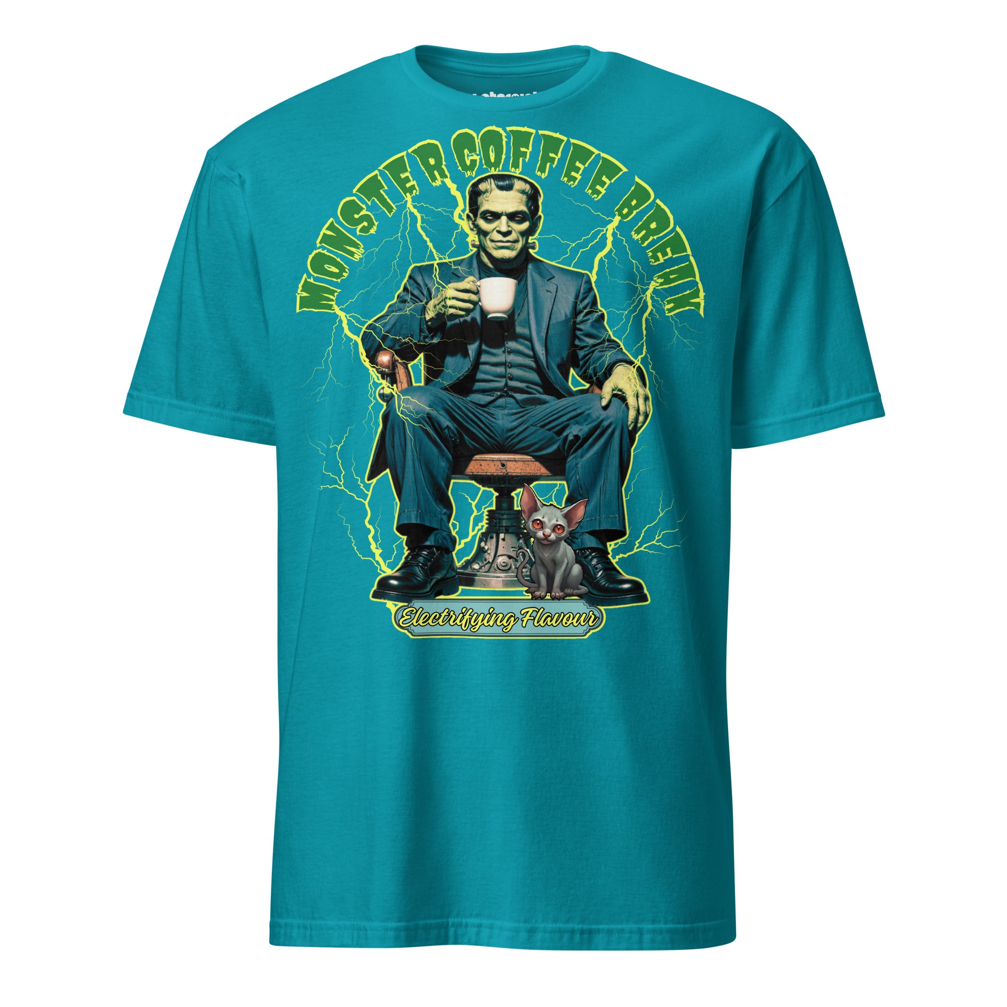 Winterpink T-Shirt – Frankenstein’s Monster im Anzug mit Kaffee & Katze, electrifying flavour, Monster Coffee Break Design