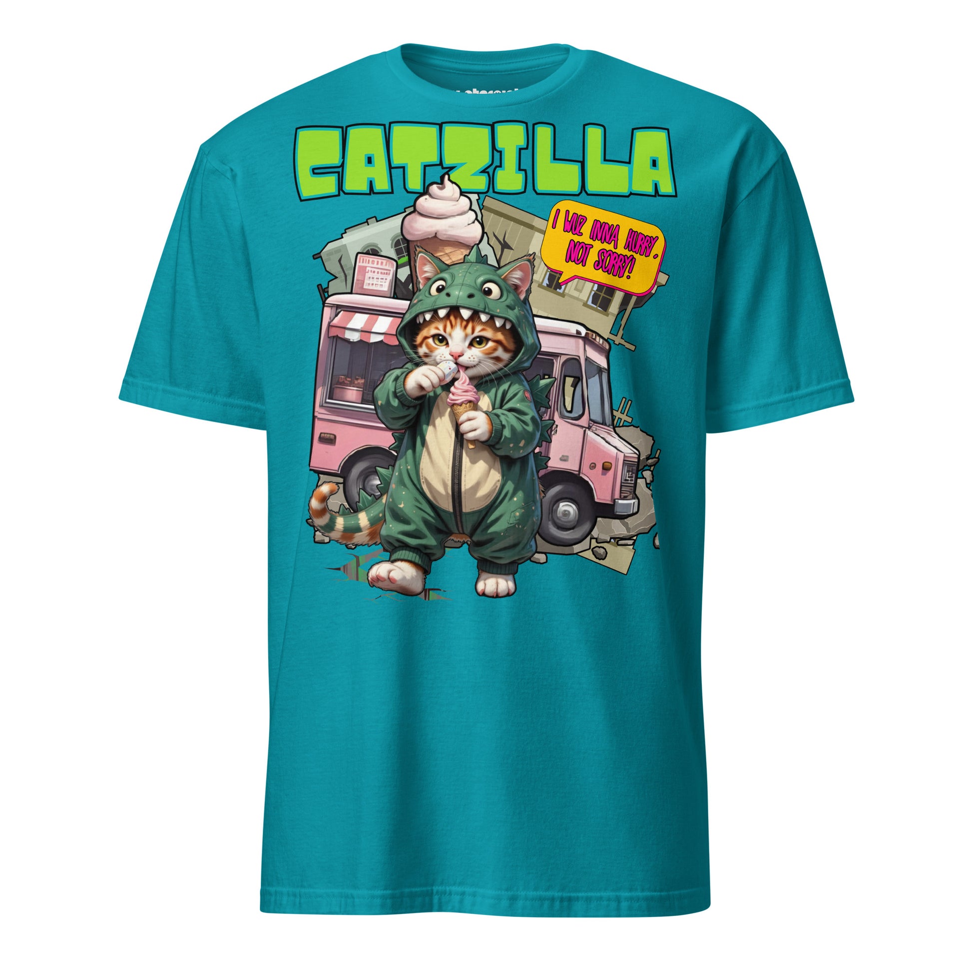 Winterpink T-Shirt CATZILLA – Katze im Godzilla-Cosplay mit pinkem Softeis, Kaiju-Satire & Streetwear-Design, empowernd & humorvoll