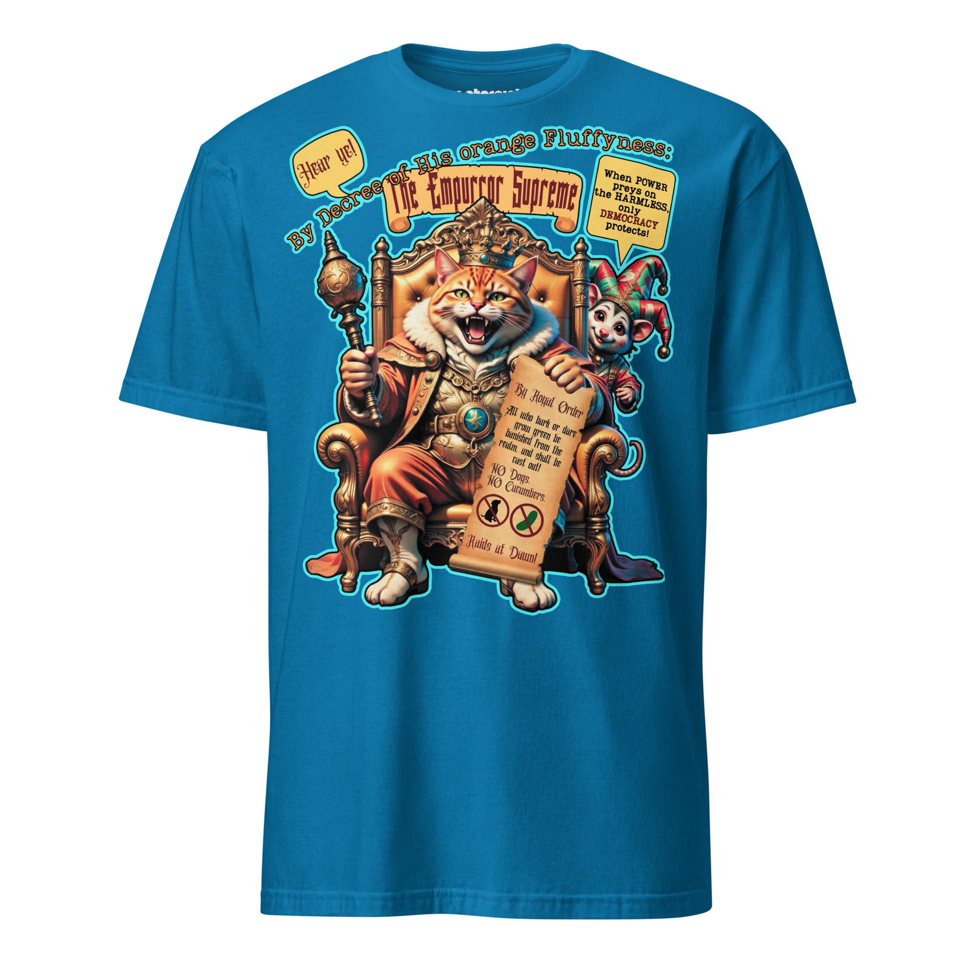 Winterpink T-Shirt The Empurror Supreme – orange Flauschdikator-Katze auf dem Thron mit Harlekin-Possum. Satirisches Cat-Content Design