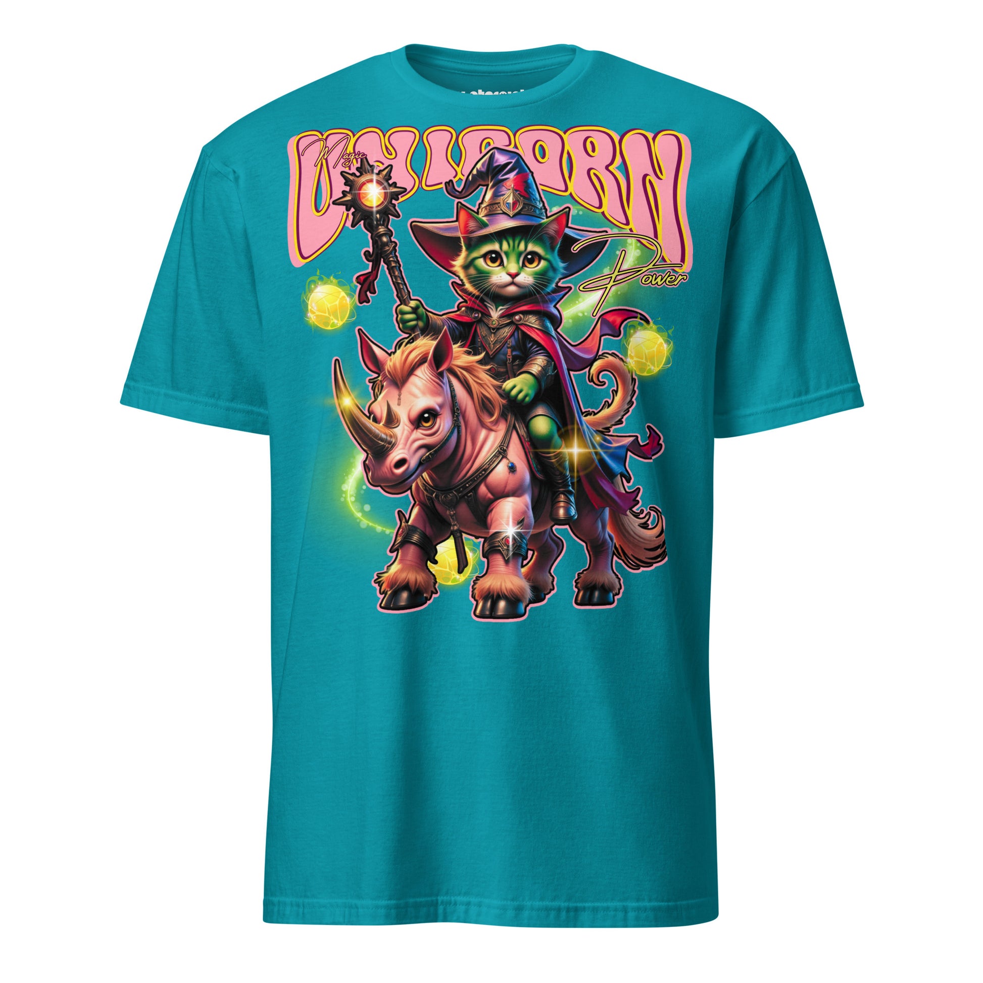 Winterpink T-Shirt Magic Unicorn Power – grüne Katze des Westens mit Zauberstab reitet auf zweihörnigem Unicorn-Rhino-Einhorn, Neon-Orbs & magisches Design