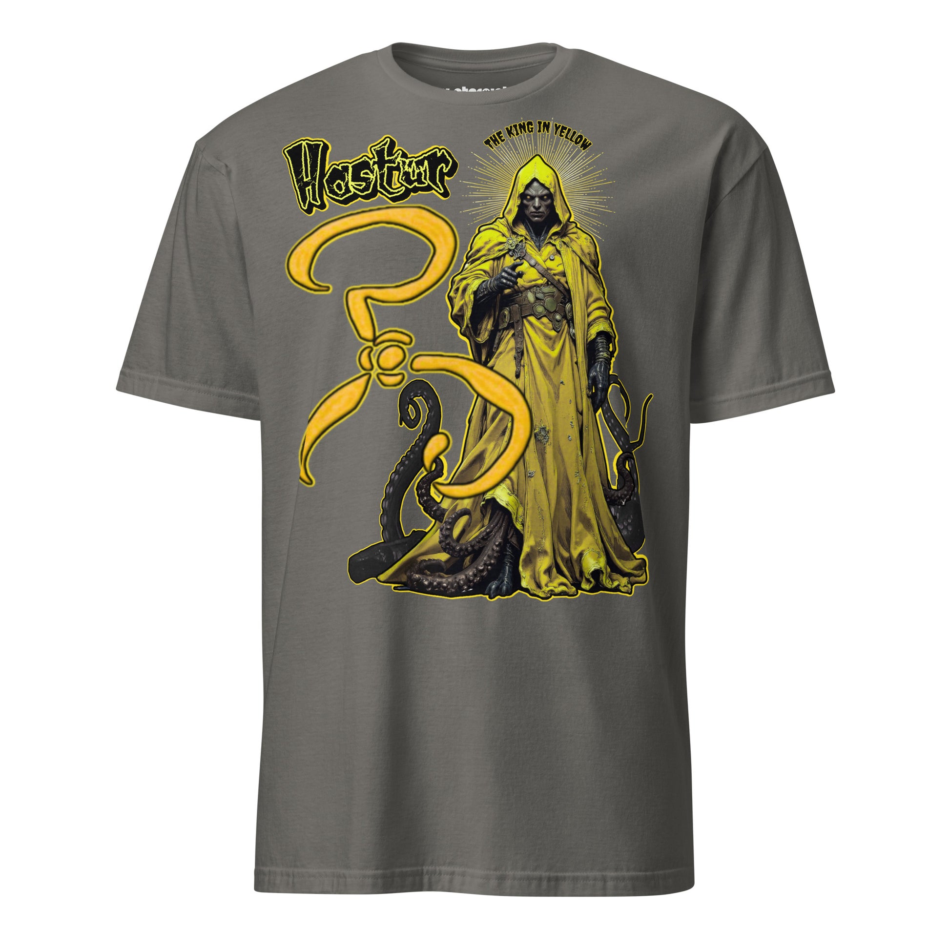 Winterpink T-Shirt mit Hastur, dem König in Gelb, Tentakeln und Symbol, inspiriert von Cosmic Horror und okkulten Mythen