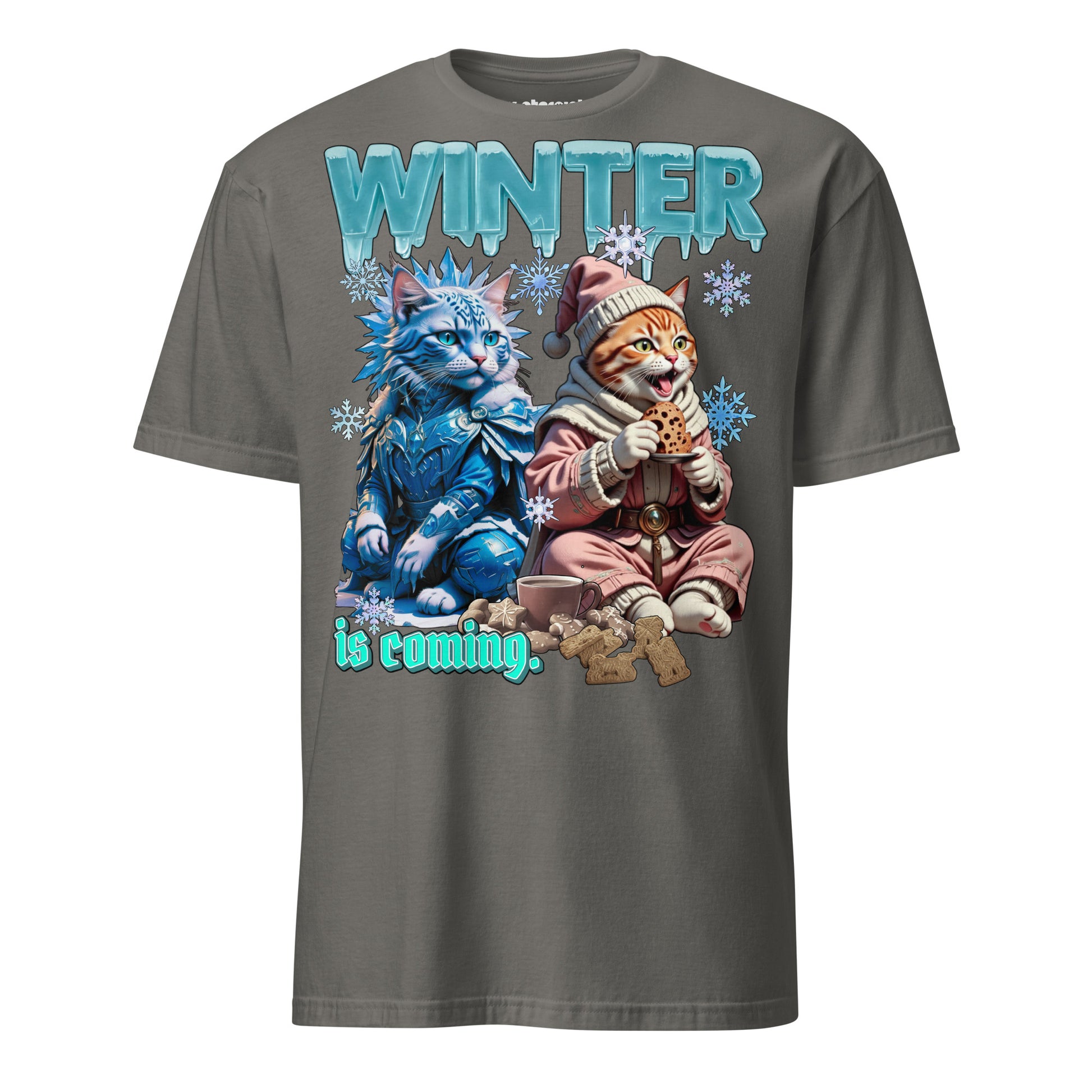 Winterpink T-Shirt Winter is coming – zwei Katzen, eine im Frostlord-Style, eine mit Keks & Tee, gemütliches Winter-Motiv