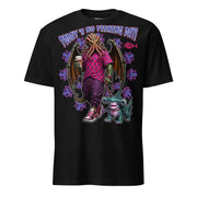 T-Shirt mit humorvollem Motiv von Cthulhu in Freizeitkleidung, Coffee-to-go in der Hand und einem kleinen monsterhaften Hund beim Gassigehen sowie dem Schriftzug „Today’s No Fishing Day“.