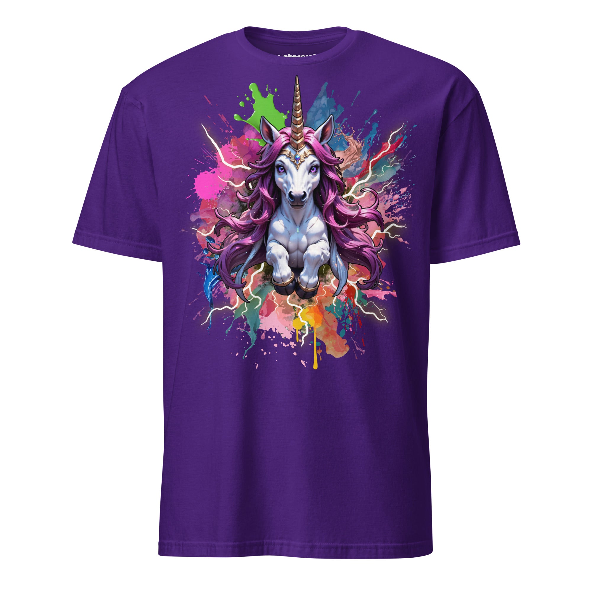 Farbenfrohes Einhorn mit dynamischen Color-Splash-Effekten auf schwarzem T-Shirt, modernes Fantasy-Art-Design von Winterpink