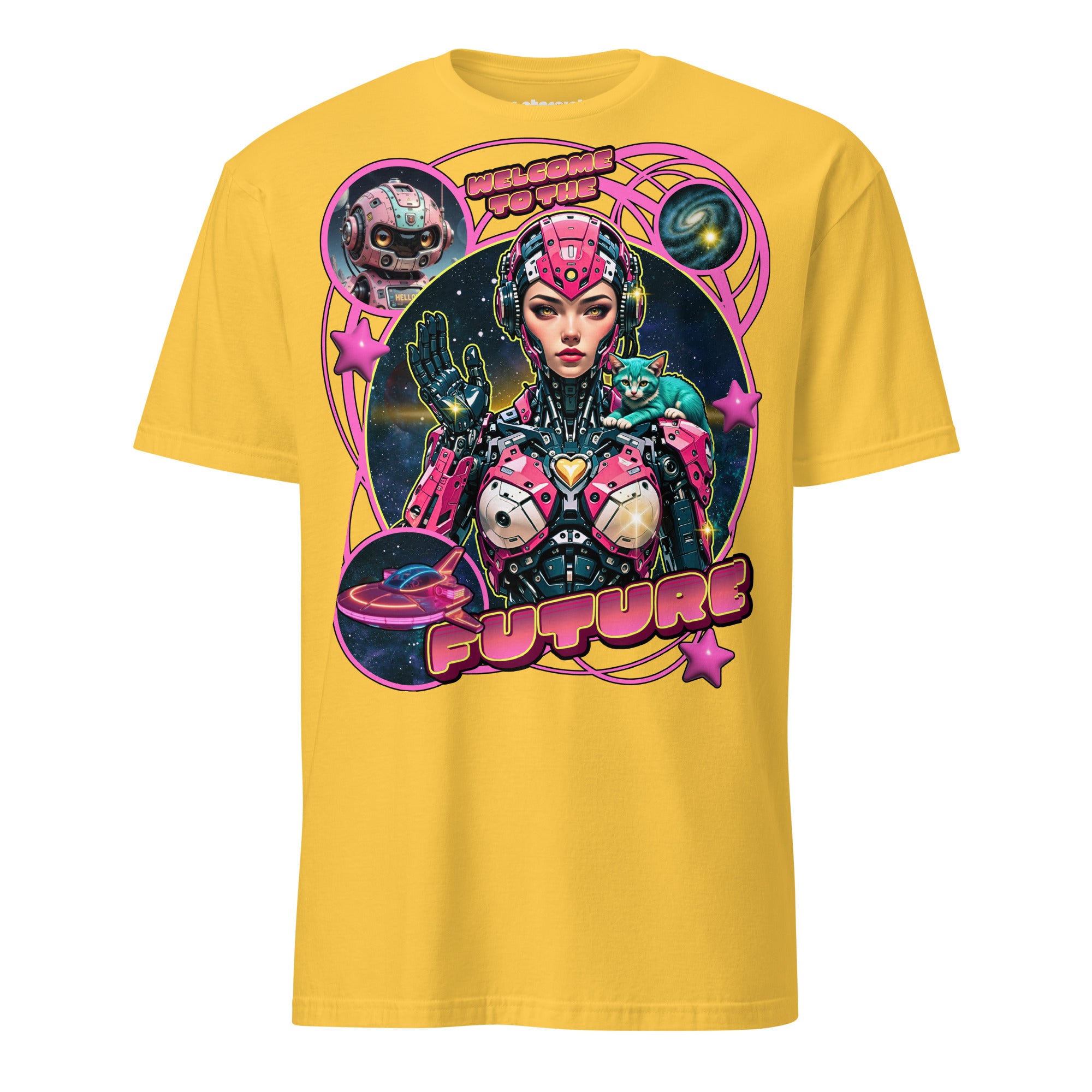Winterpink T-Shirt mit cyborgartiger Figur im Retro-Sci-Fi-Stil, Katze auf der Schulter, Weltraum-Hintergrund und Schriftzug „Welcome to the Future“.